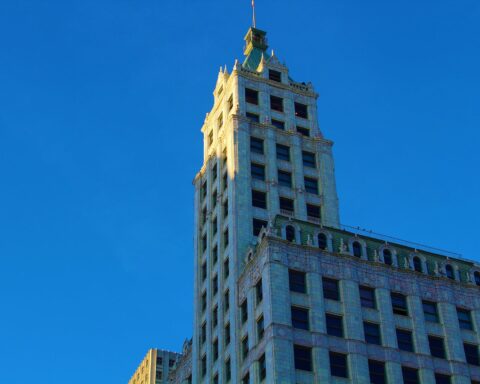 lincoln american tower under blue sky